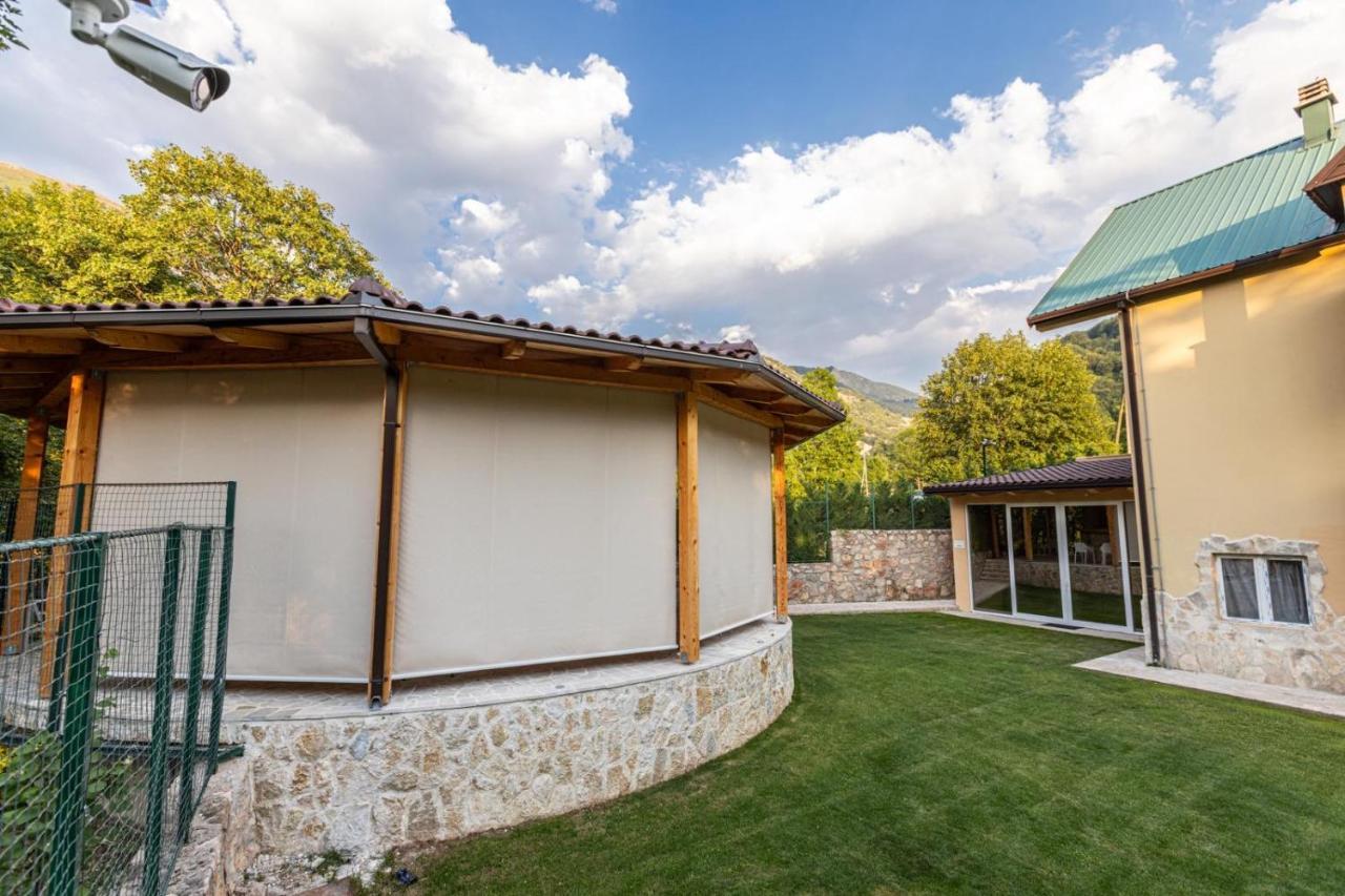 Family Spa Apartments Sunny&Shiny Savnik Esterno foto