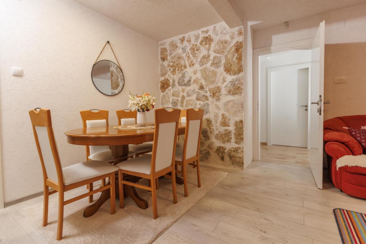 Family Spa Apartments Sunny&Shiny Savnik Esterno foto